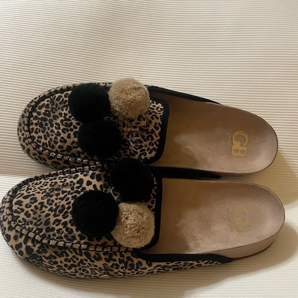 GIANNI BINI CHEETAH PRINT POM POM SANDALS SIZE 9M. - Picture 3 of 9